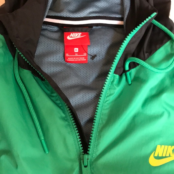 Nike Jacket Authentic - Picture 2 of 5